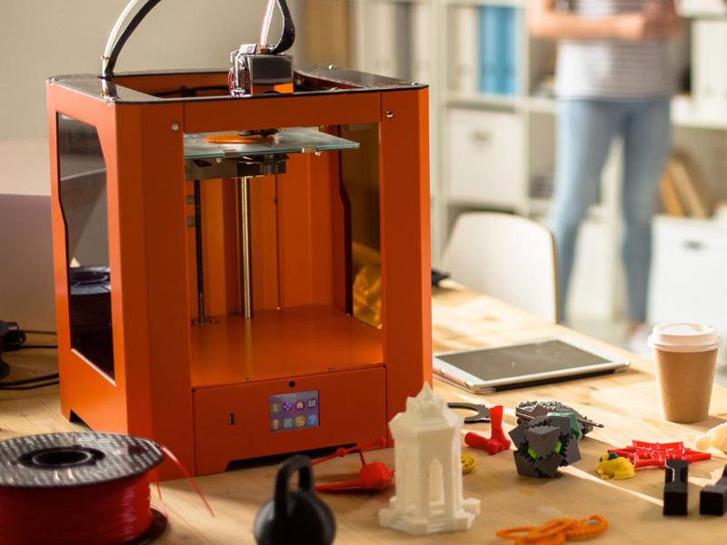 Jak zacząć? Podstawy pracy z drukarką 3D w szkole